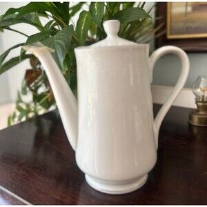 Crown Victoria Lovelace Fine China Covered Tea Pot Coffee Pot With Lid